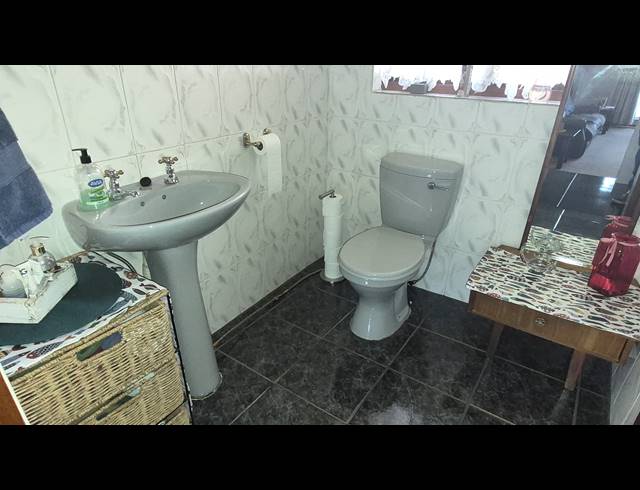 3 BEDROOM HOUSE FOR SALE IN HOEVELD PARK